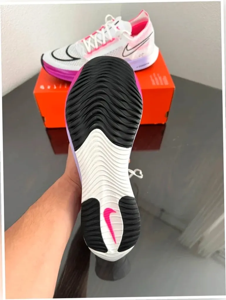 Used White Nike ZoomX Streakfly bike — image 6 of 10