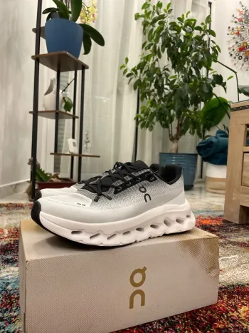Look On Cloud 1.1 Running Shoes d'occasion