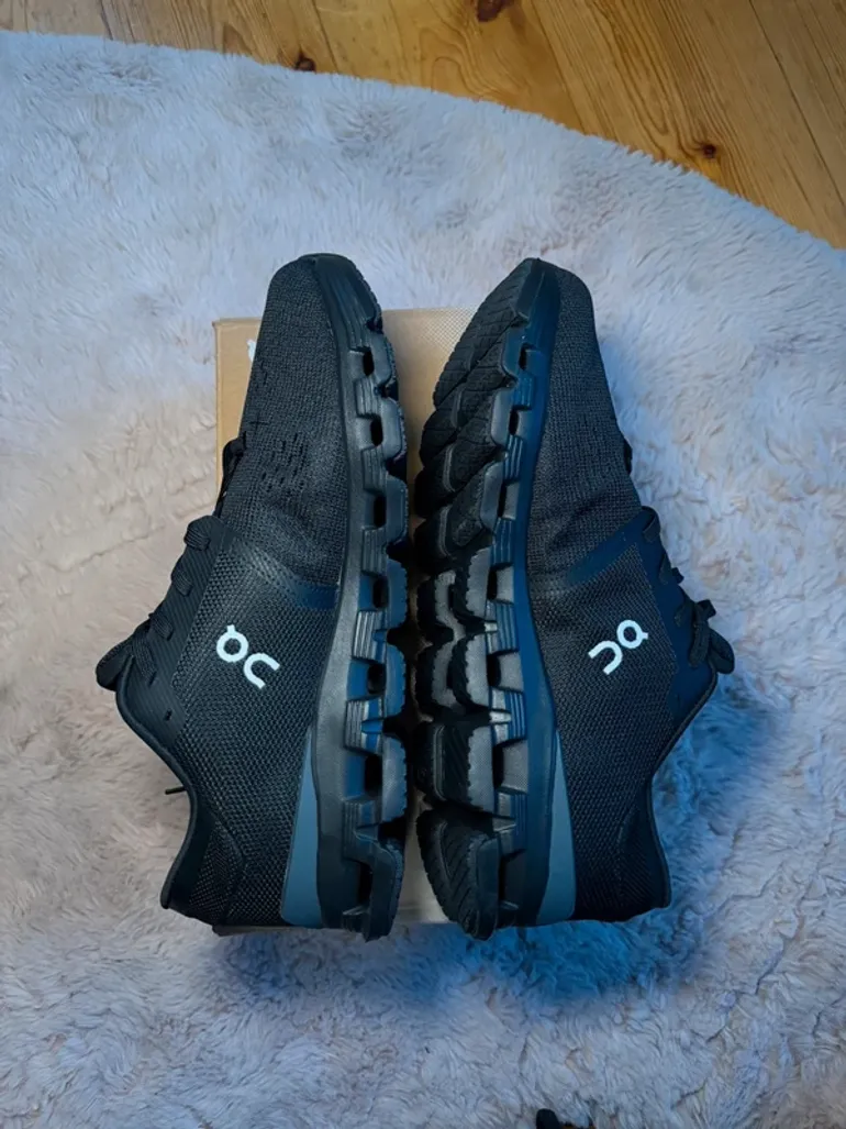 On Running Cloud X 4 bike d'occasion — image 6 sur 7