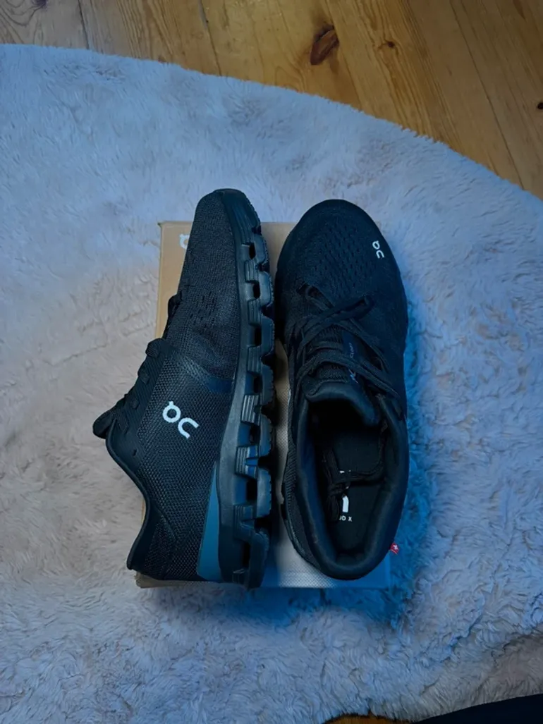 On Running Cloud X 4 bike d'occasion — image 4 sur 7