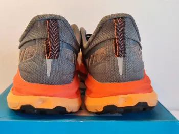 Hoka Mafate Speed 4 bike d'occasion — image 9 sur 14