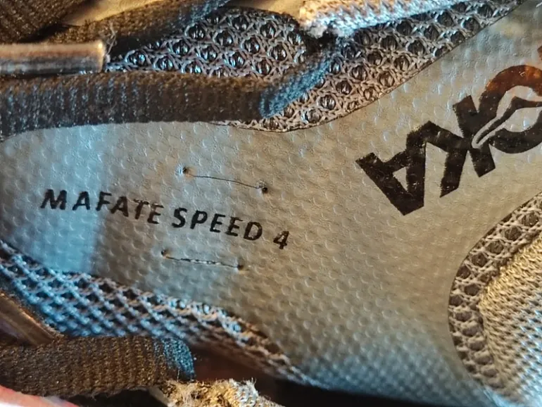 Hoka Mafate Speed 4 bike d'occasion — image 13 sur 14