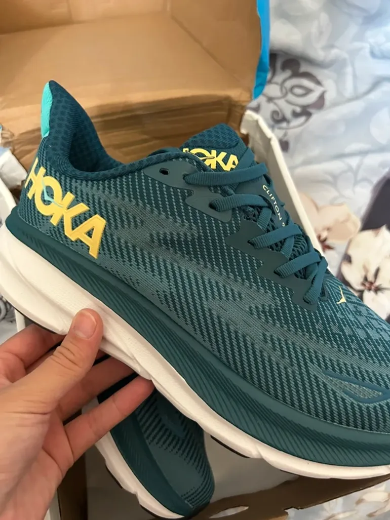 Used Hoka Running Shoes bike — image 2 of 4