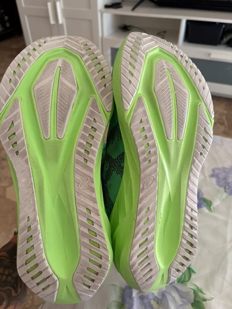 Used Asics novablast 5 bike — image 6 of 7