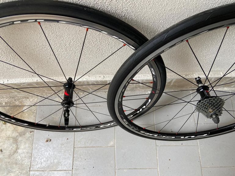 Used Fulcrum 5 2018 bike — image 2 of 3
