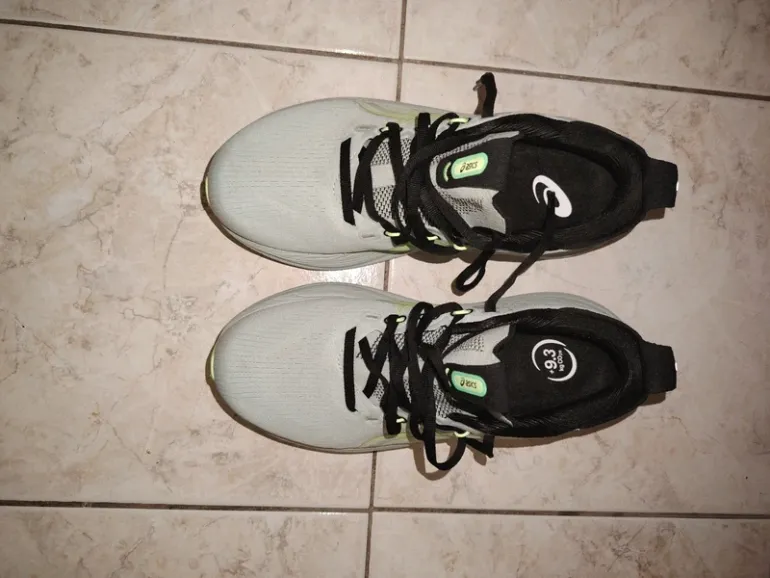 Używany Asics Nimbus 28 bike — zdjęcie 4 z 8