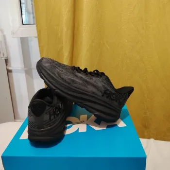 Used Hoka Clifton 9 Running Shoes