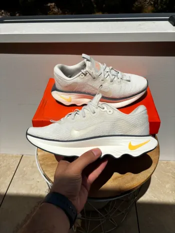 Nike Motiva Running Shoes d'occasion
