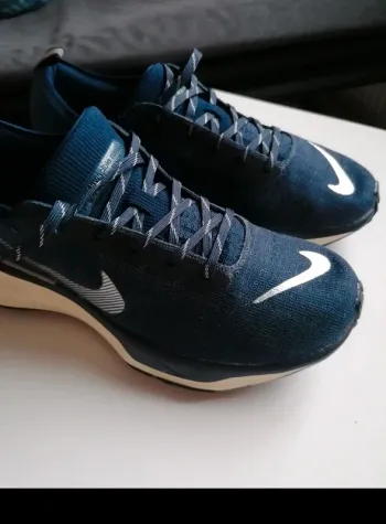 Použité Nike Invincible Run 3 Running Shoes