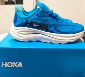 Hoka Clifton 10 2025 Running Shoes usato