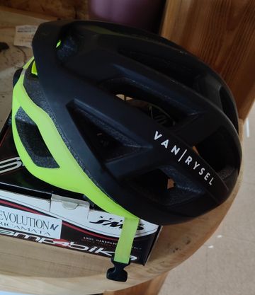 Gebrauchtes Van Rysel Helmet 2024 Cycling Accessories