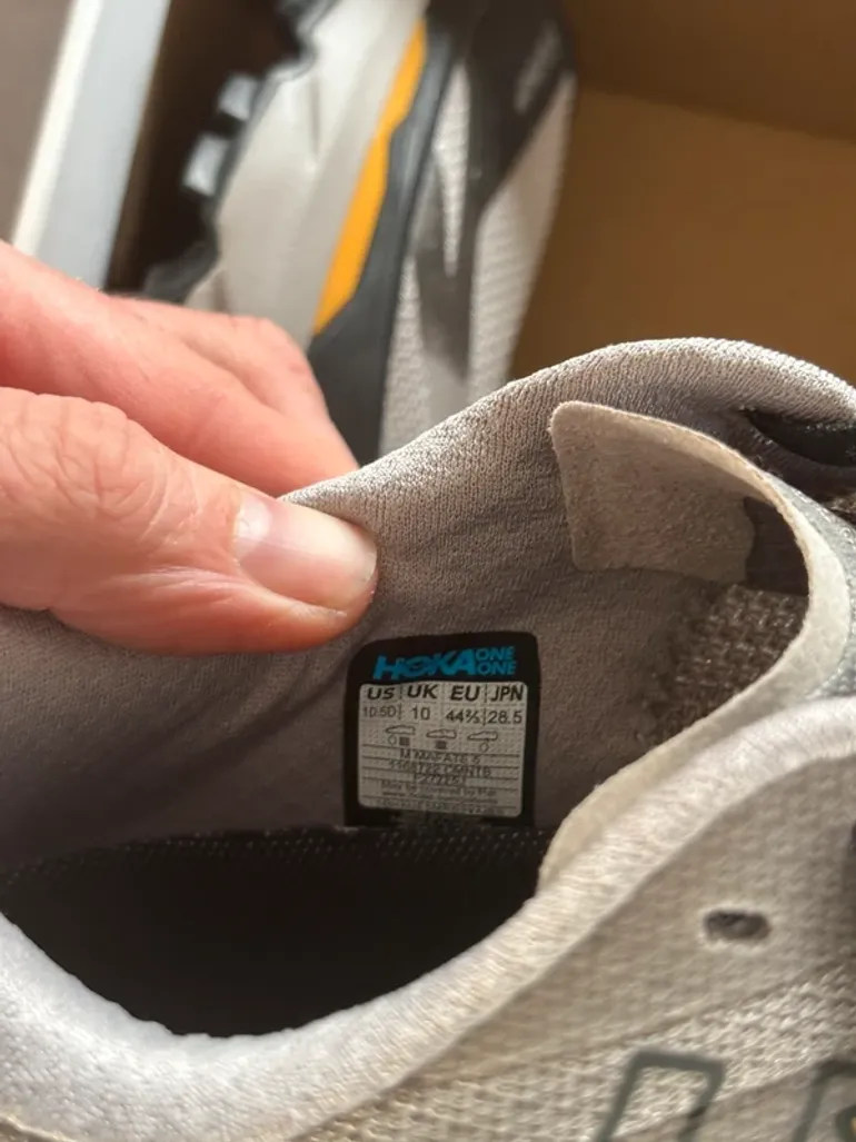 Used Hoka Mafate 5 bike — image 3 of 4