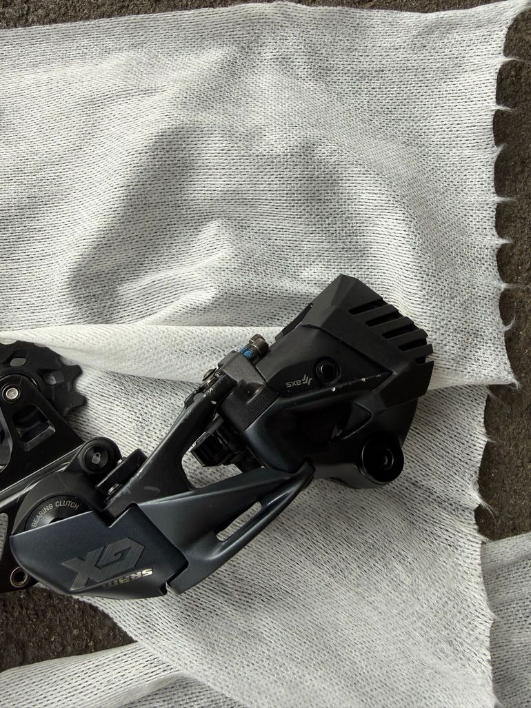 Used Sram MTB Groupset 2023 bike — image 23 of 41