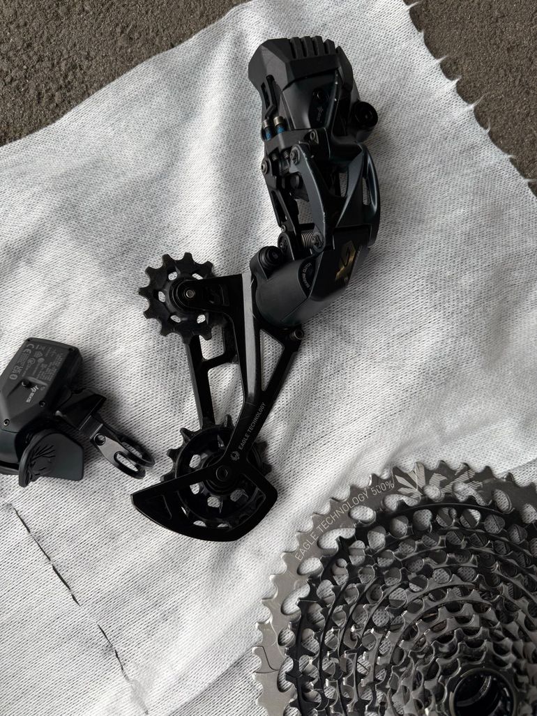 Used Sram MTB Groupset 2023 bike — image 5 of 41