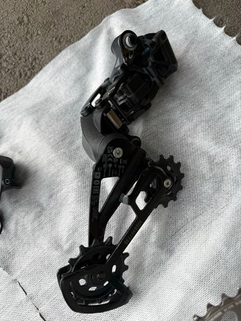 Used Sram MTB Groupset 2023 bike — image 38 of 41