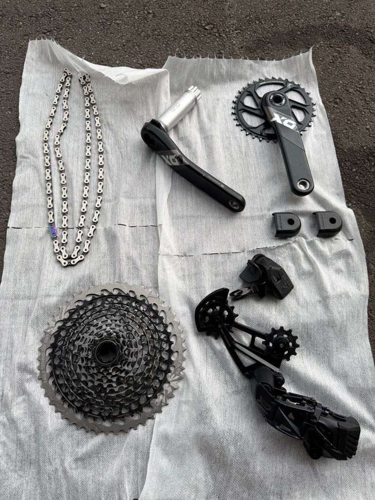 Used Sram MTB Groupset 2023 bike — image 2 of 41