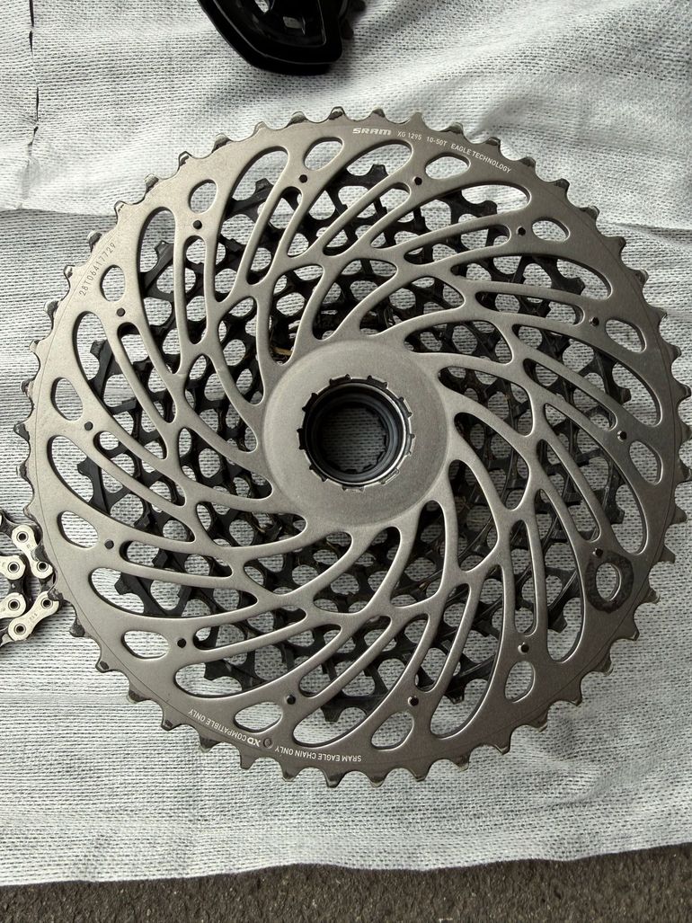 Used Sram MTB Groupset 2023 bike — image 7 of 41
