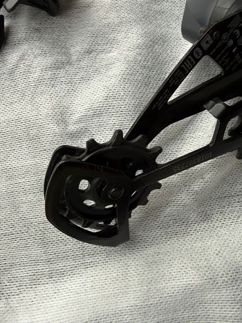 Used Sram MTB Groupset 2023 bike — image 19 of 41