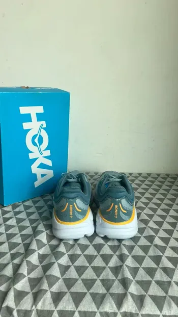 Tweedehands Hoka Shoes Size 42 bike — afbeelding 4 van 6
