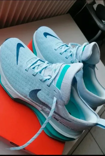 Tweedehands Nike Zoom X Invincible Run 3 FK bike — afbeelding 2 van 8