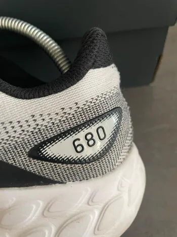 Gebrauchtes New Balance Fresh Foam 680 bike — Bild 12 von 13