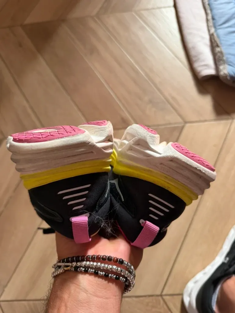 Tweedehands Hoka Running Shoes bike — afbeelding 5 van 5