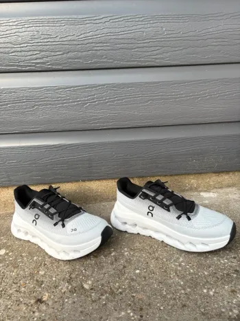 Gebrauchtes On Running shoes bike — Bild 2 von 5