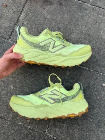 Käytetty New Balance Hierro V9 bike — kuva 2 / 9