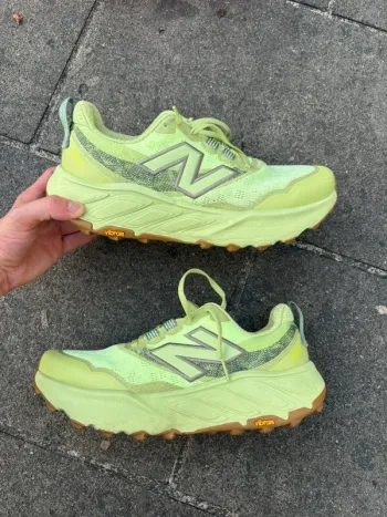 Used New Balance Hierro V9 Running Shoes