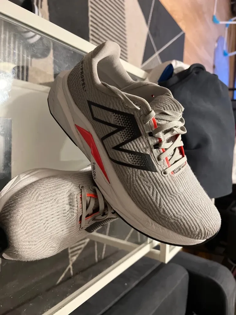 Gebrauchtes New Balance Fuelcell Propell bike — Bild 4 von 6