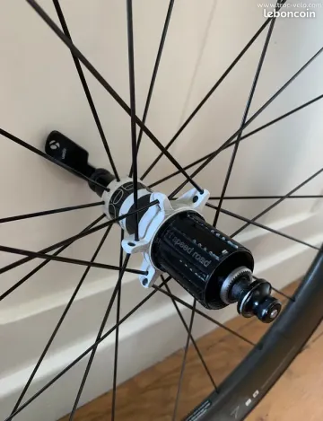 Used Bontrager Aeolus bike — image 9 of 10