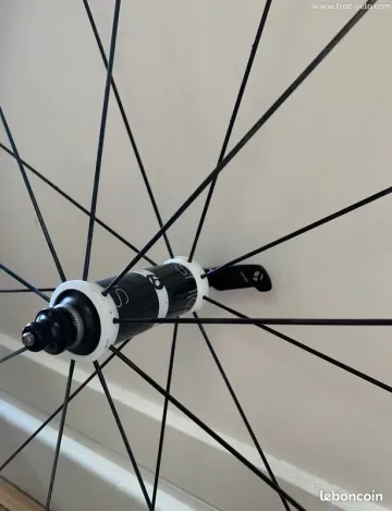 Used Bontrager Aeolus bike — image 10 of 10