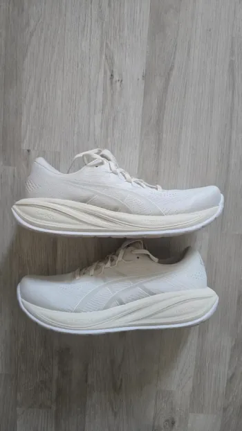 Asics Gel-Cumulus 28 bike de segunda mano — imagen 3 de 5