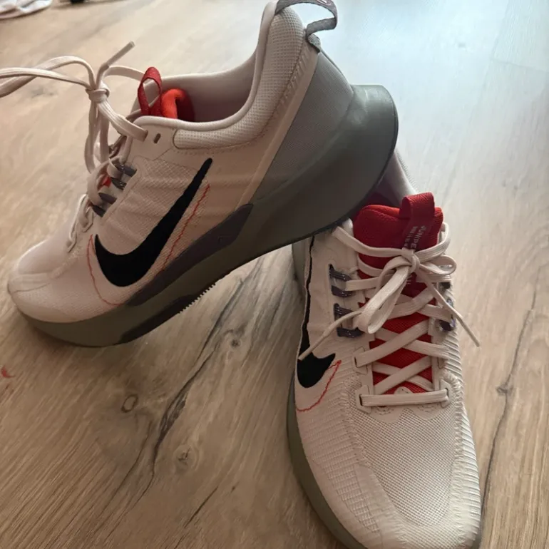 Used Nike Juniper Trail 2 NN bike — image 7 of 8