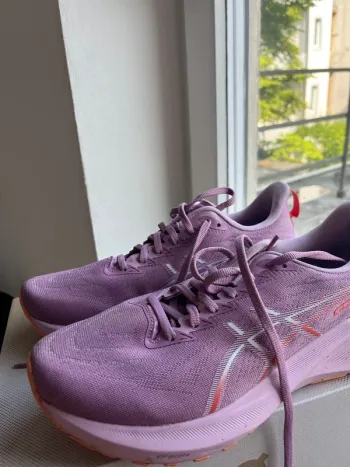 Used Asics GT2000 13 bike — image 3 of 4