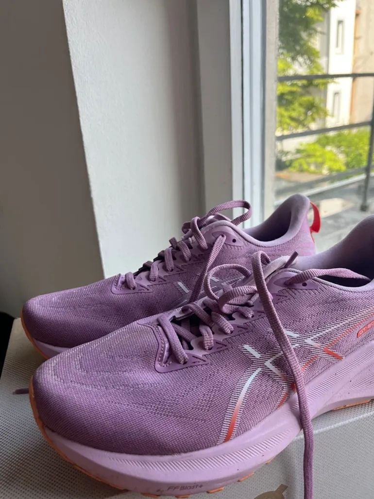 Used Asics GT2000 13 bike — image 3 of 4