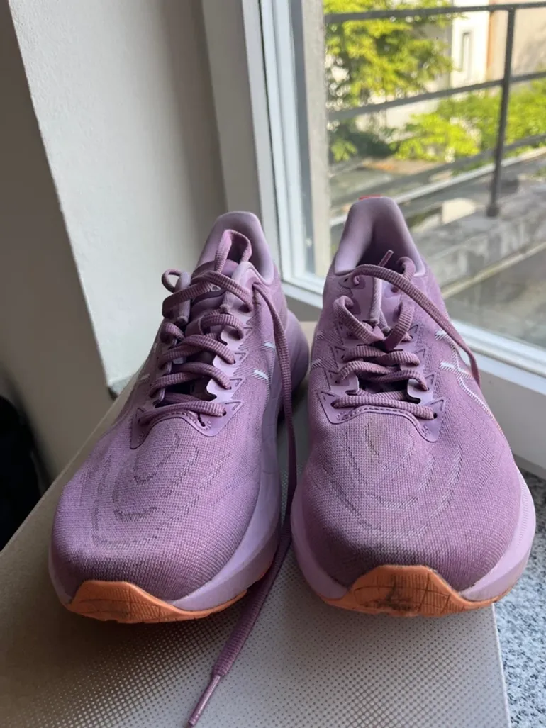 Used Asics GT2000 13 bike — image 2 of 4