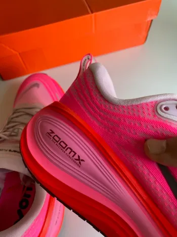 Použité Orange Nike ZoomX Vomero Plus bike — obrázek 6 z 9