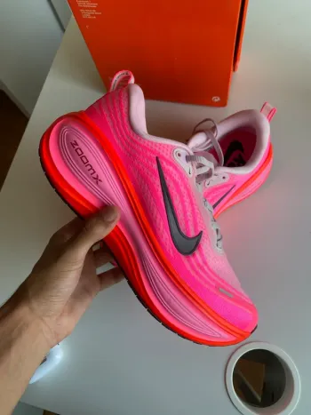 Použité Orange Nike ZoomX Vomero Plus bike — obrázek 4 z 9