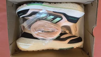 Used Adidas Ultraboost 22 C.RDY II bike — image 3 of 9