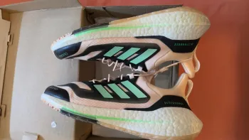Used Adidas Ultraboost 22 C.RDY II bike — image 6 of 9