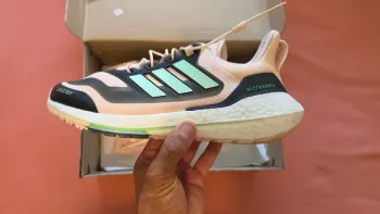Used Adidas Ultraboost 22 C.RDY II bike — image 7 of 9