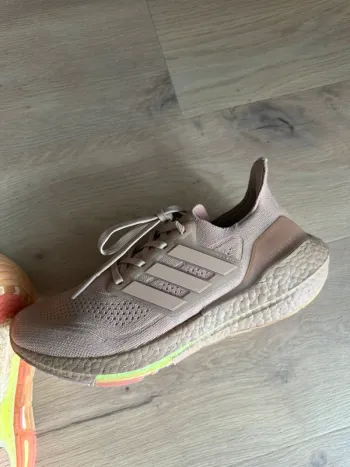 Used Adidas Ultra Boost 21 bike — image 2 of 5