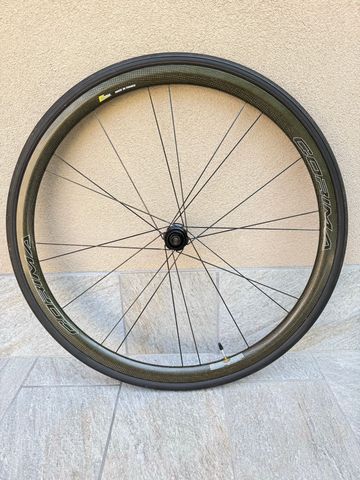 Tweedehands Corima 32 WS Black DX 2022 bike — afbeelding 2 van 7