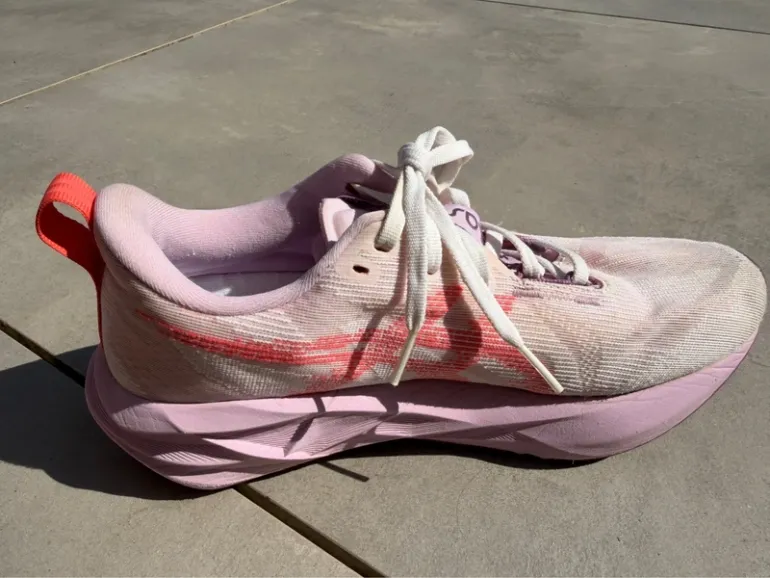Brugt Asics Novablast 5 bike — billede 14 af 15