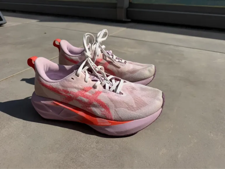 Brugt Asics Novablast 5 bike — billede 5 af 15