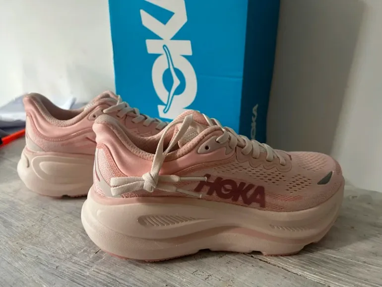 Used Hoka roze maat 38 NIEUW bike — image 4 of 5