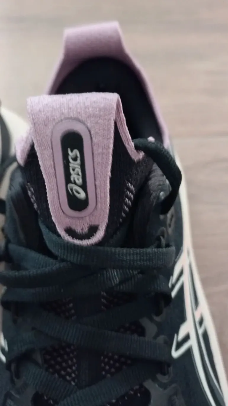 Used Asics Gel-Nimbus 28 bike — image 6 of 7