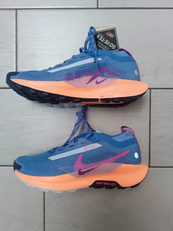 Used Pegasus Trail 5 GTX Running Shoes