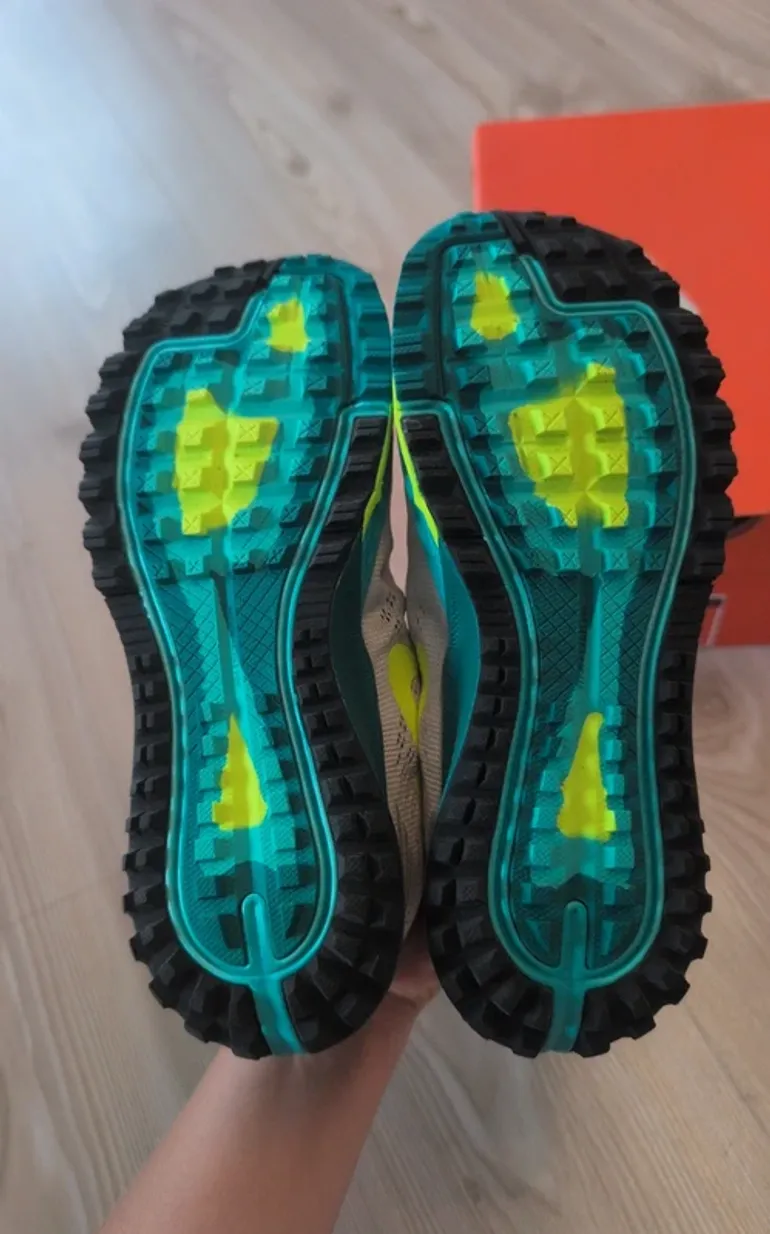 Used Nike Air Zoom Terra Kiger 3 bike — image 4 of 6